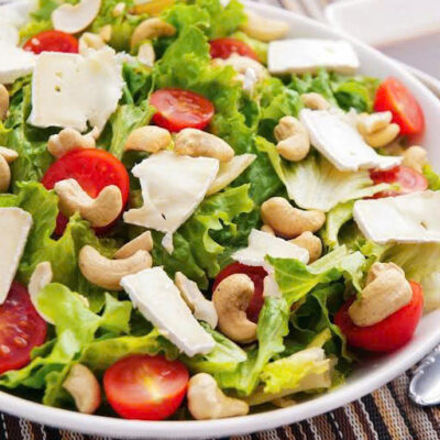 Khám phá cách làm salad hạt điều sốt chanh dây thanh mát, giàu dinh dưỡng với hạt điều Mộc Nuts, phù hợp cho chế độ ăn healthy mỗi ngày.